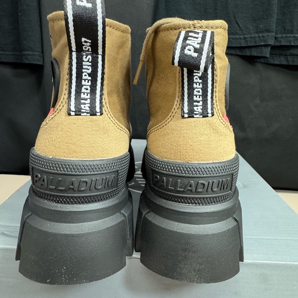Palladium Revolt HI TX Safari Boot - Picture 4 of 7